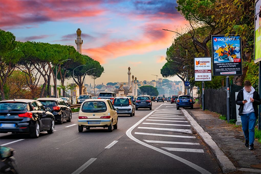 Cartello stradale pubblicità permanente a Roma